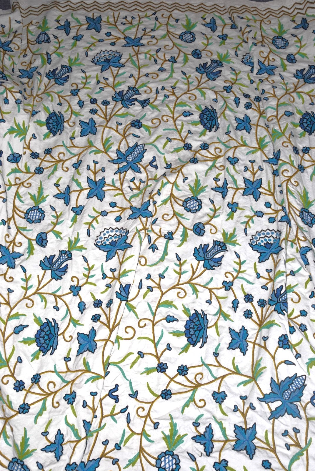 Cotton Crewel Embroidered Bedspread Off-White, Multicolor #FLR1011